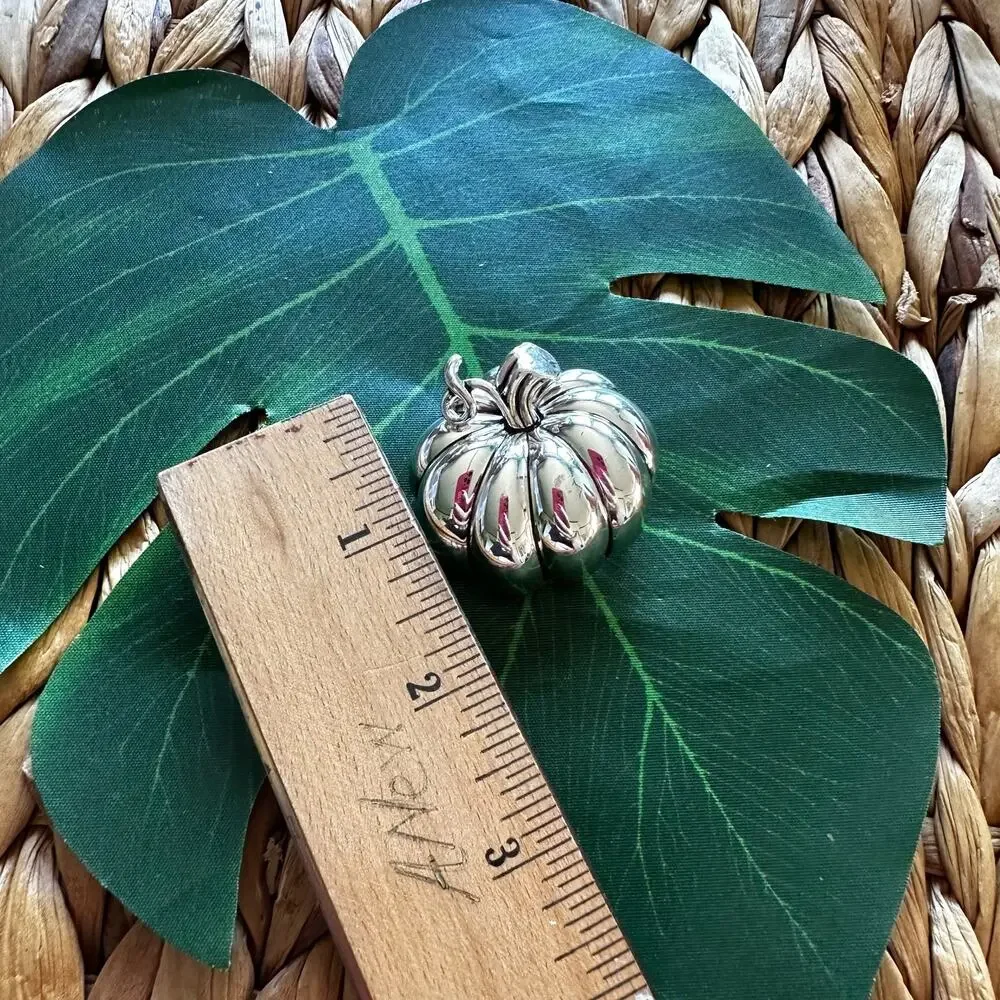 BOGO FREE SILVER PIN PUMPMIN VINTAGE BEST FALL HARVEST BROOCH